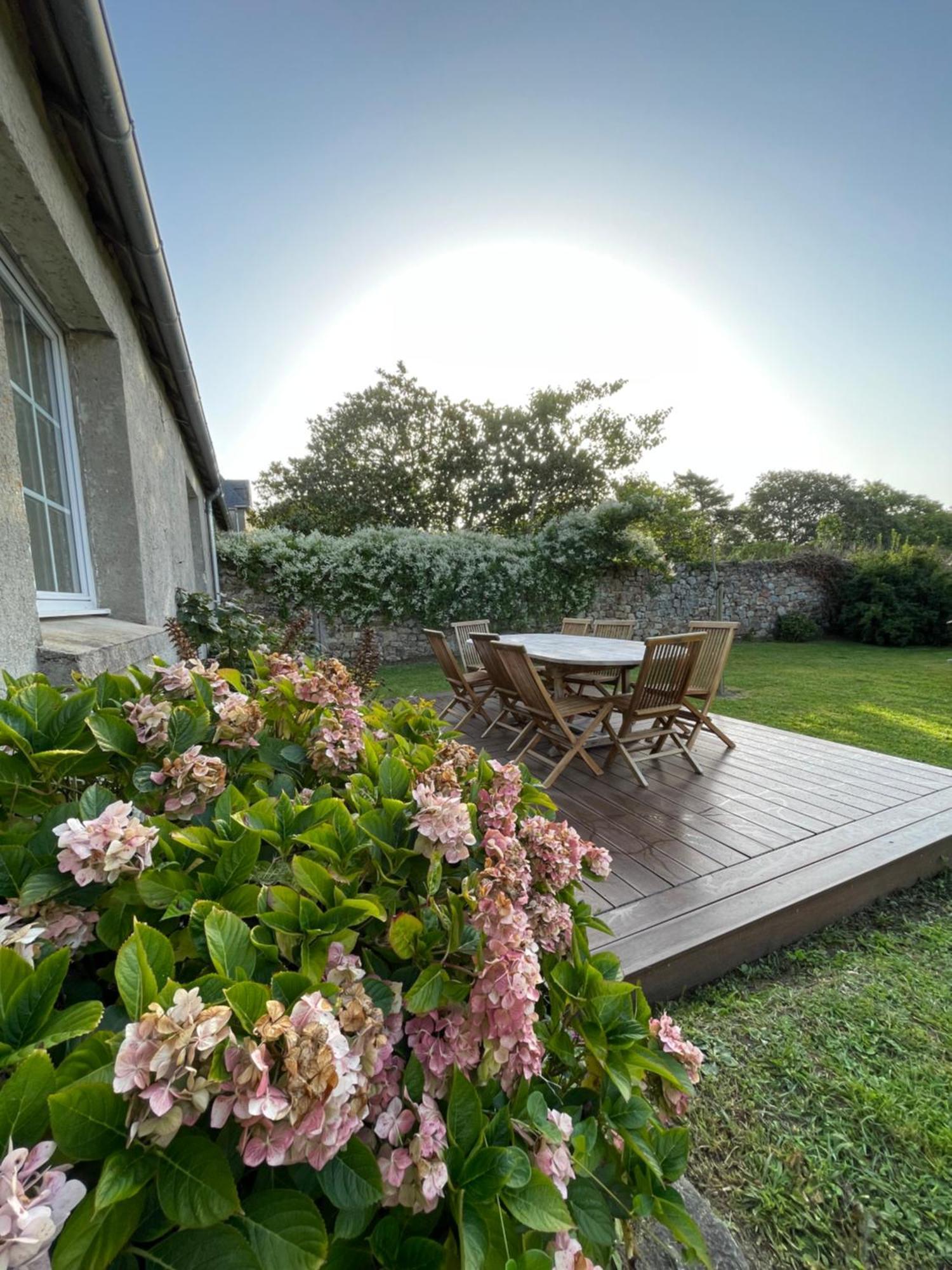 Les Cottages Du Manoir, Jacuzzi -Crozon Exterior photo